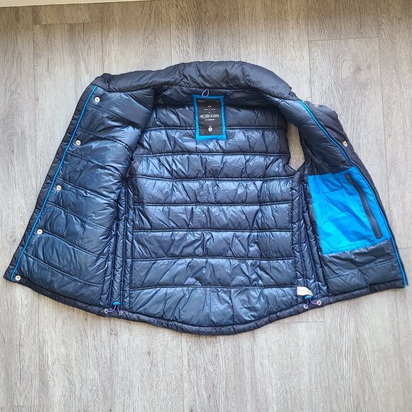 Gap Winter Edition 2012 Precision Designed Outerwear Navy Puffer Vest, size S - Picture 5 of 8